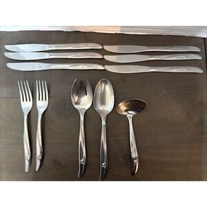 Rogers & Bro International Silver CAPRICE - SET 11 Knives Forks Serving